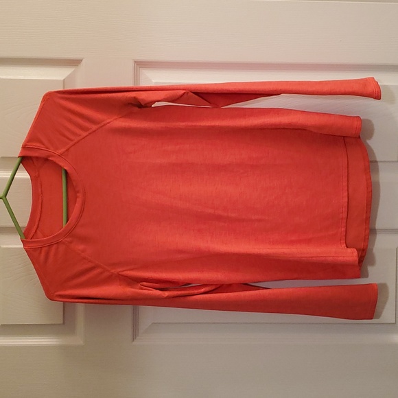 Under Armour Tops - *2/$15* Bright Neon Pink Under Armour Cozy Coldgear Long Sleeve Shirt